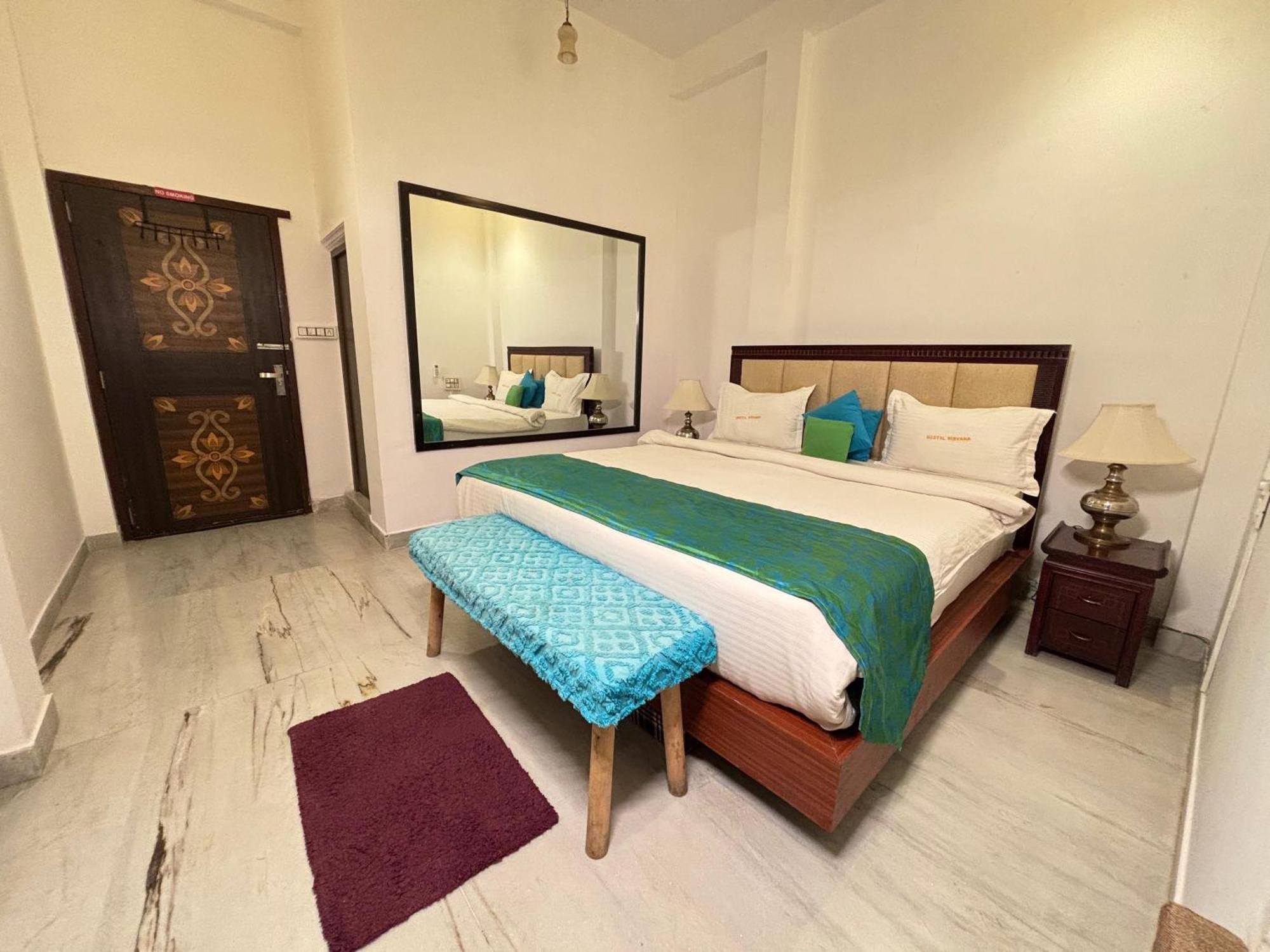 Hotel Nirvana Lakeside Udaipur Exterior foto